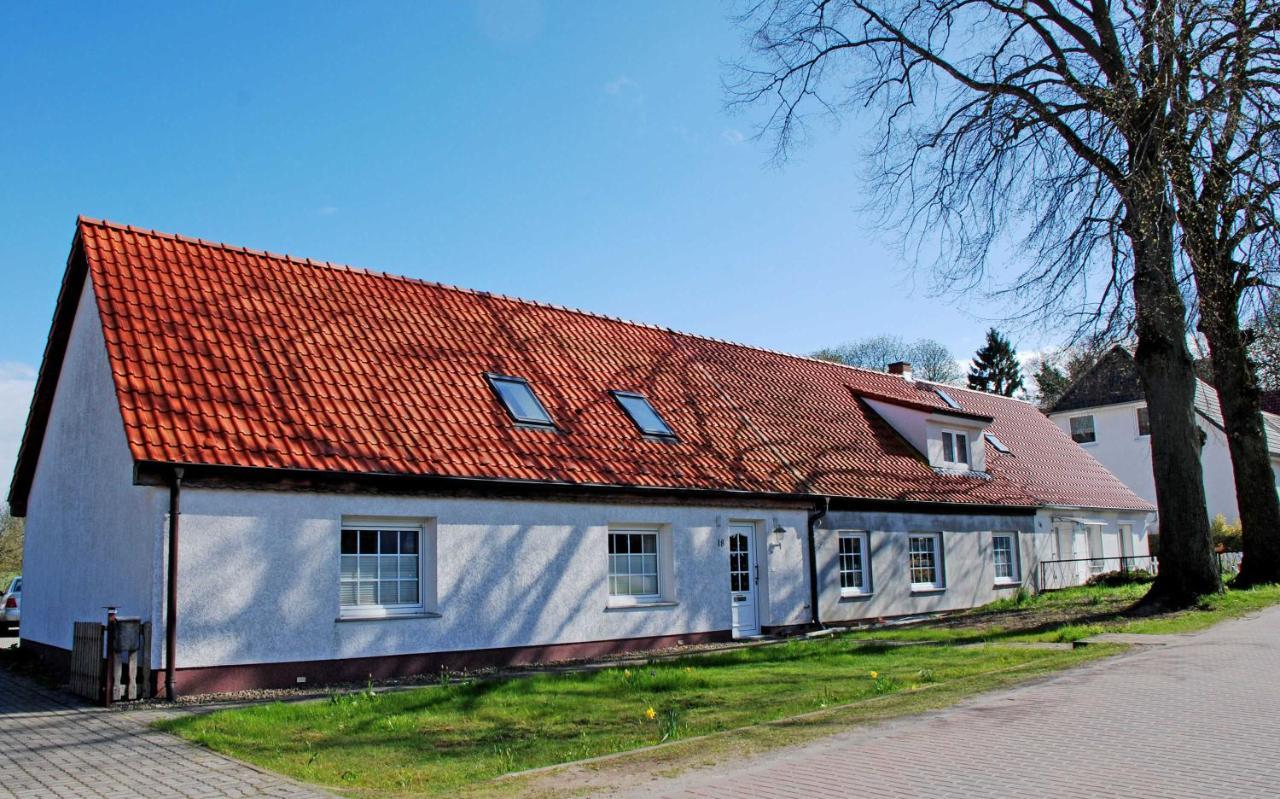 Ferienwohnungen Auf Dem Pommernhof Samtens Екстер'єр фото